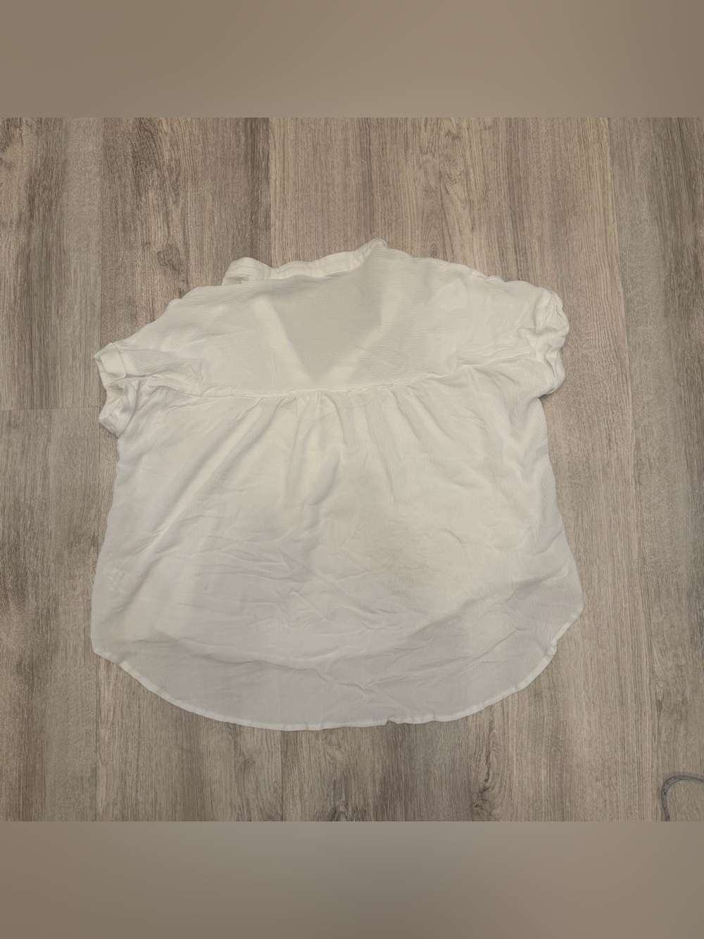 Mustard Seed White 100% Rayon Split Neck Blouse Size Small - Picture 3 of 3